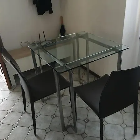 Beautiful With Private Access To The Lake. Vakantiehuis Limonta