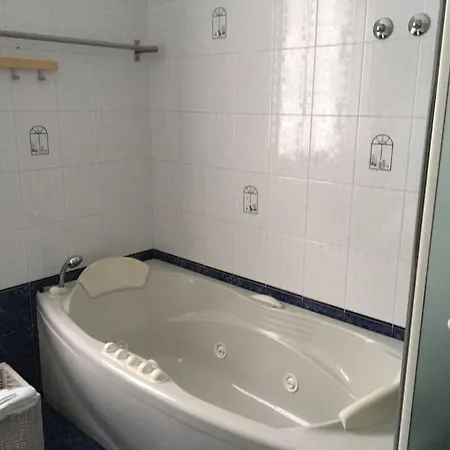Beautiful With Private Access To The Lake. * Limonta