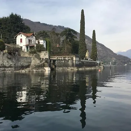 Holiday home Beautiful With Private Access To The Lake.